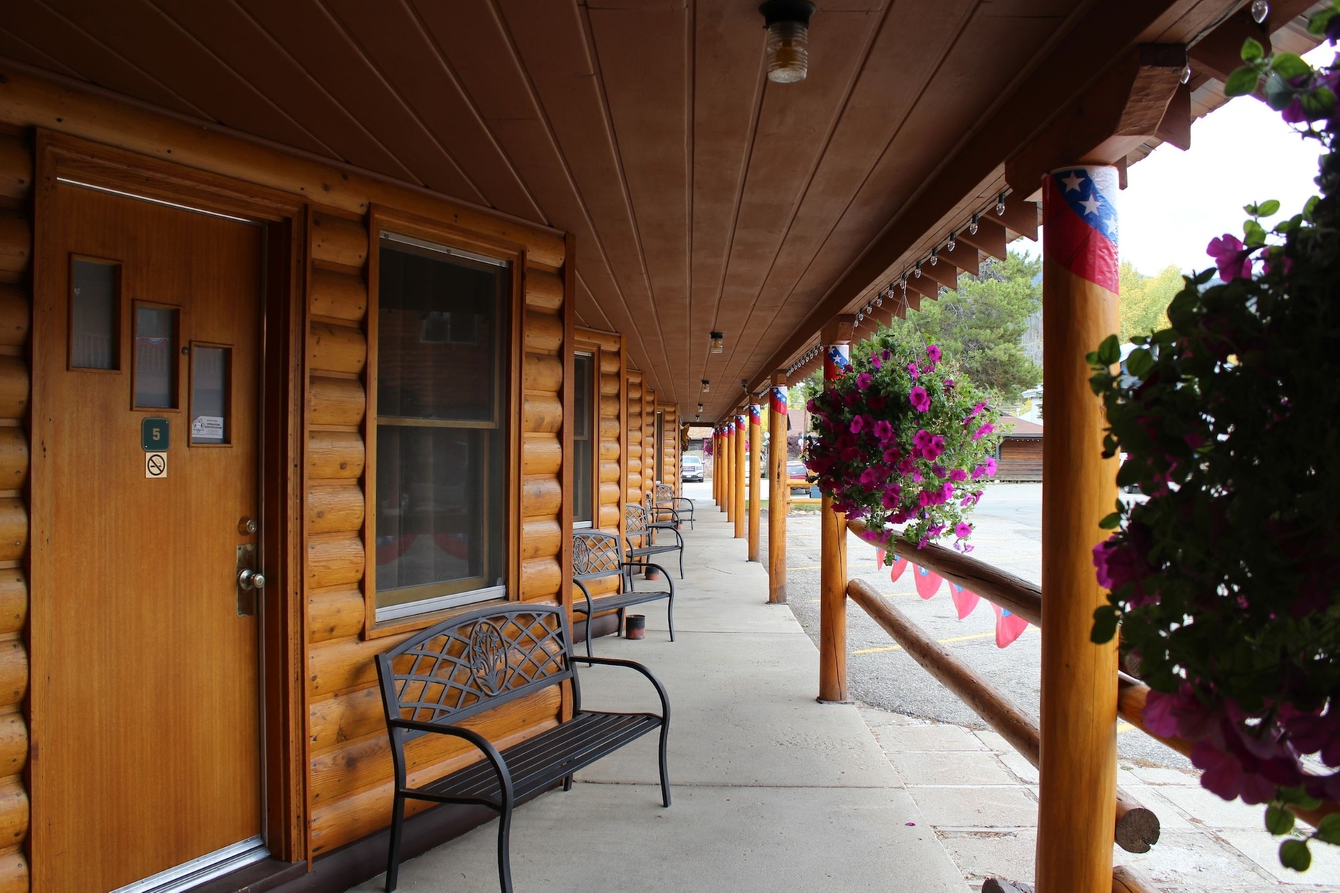 Lone Eagle Lodge