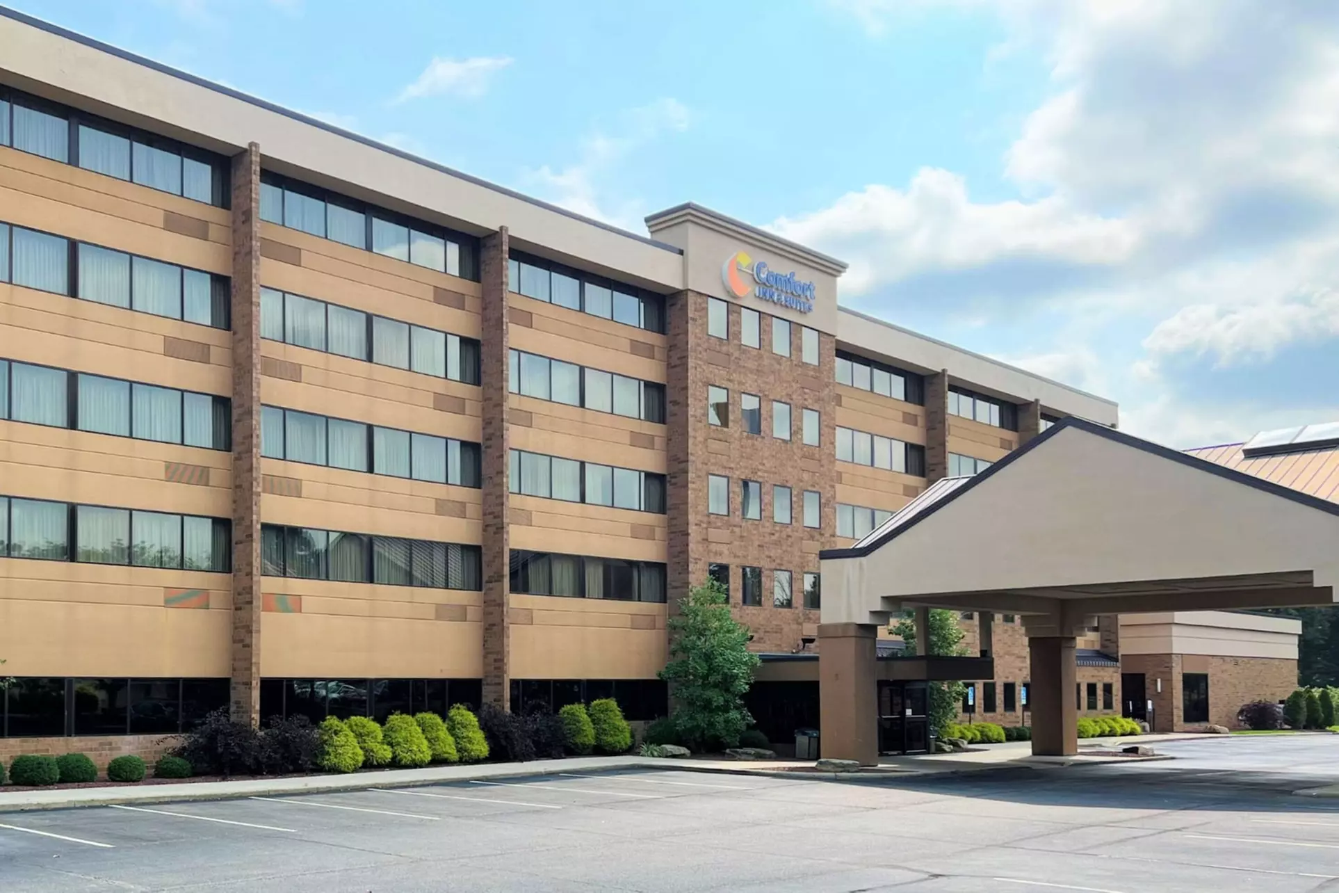 Comfort Inn & Suites - Primary Image