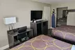 Super 8 by Wyndham Metairie - Second Medium