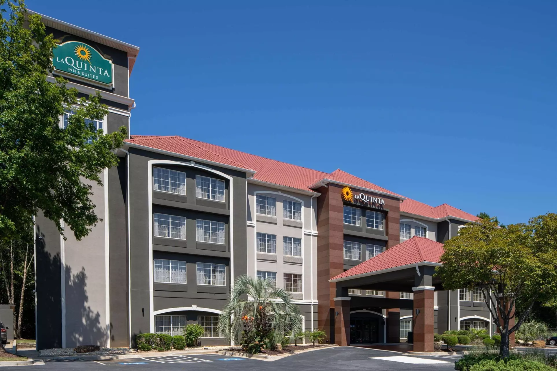 La Quinta Inn & Suites by Wyndham Atlanta Stockbridge - Primary Image