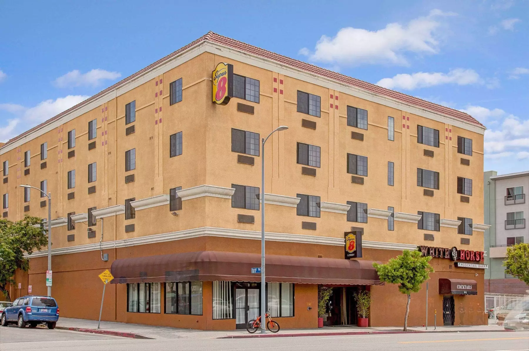 Super 8 by Wyndham Hollywood/LA Area - Primary Image