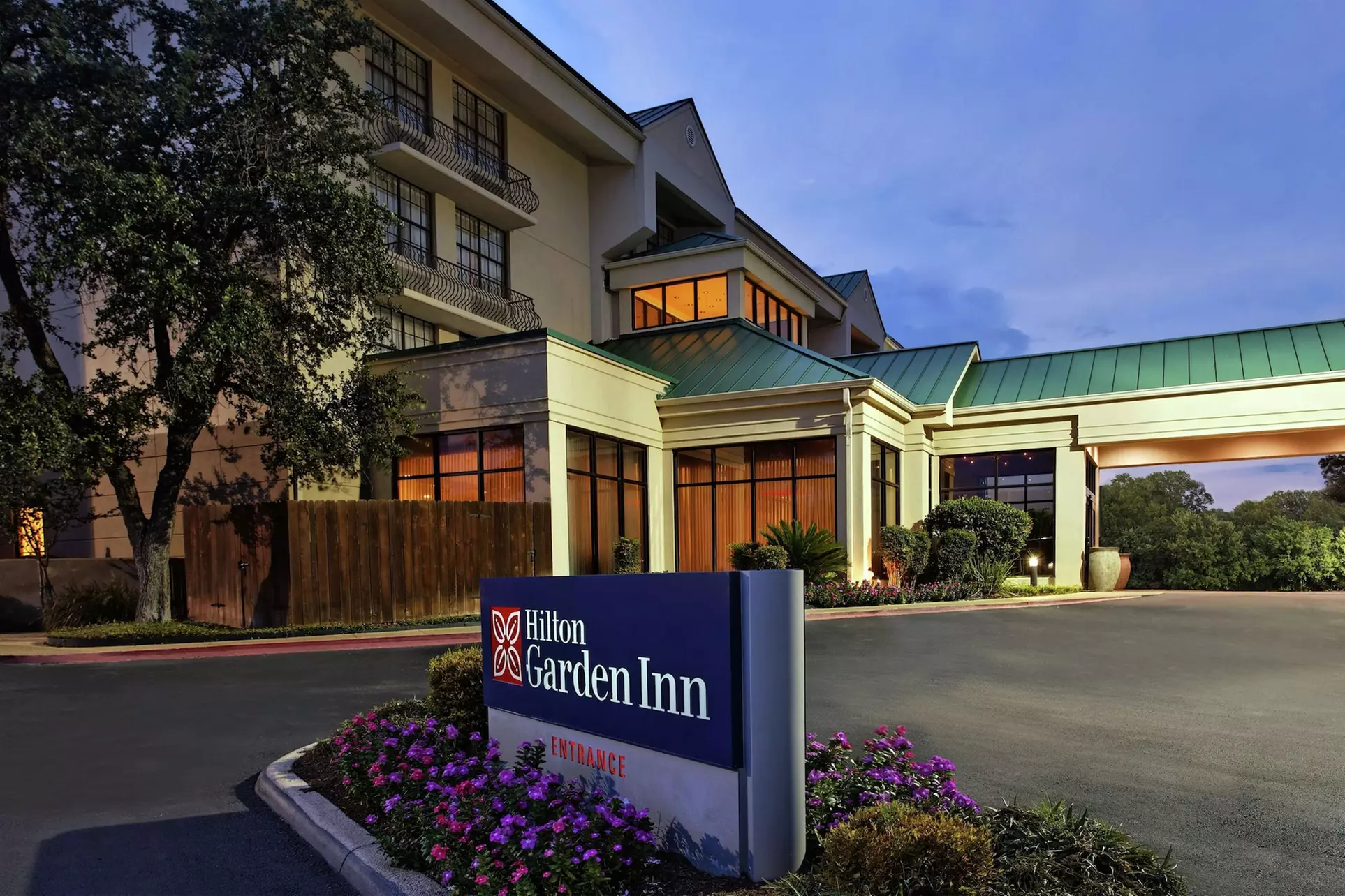 Hilton Garden Inn San Antonio Airport - Primary Image