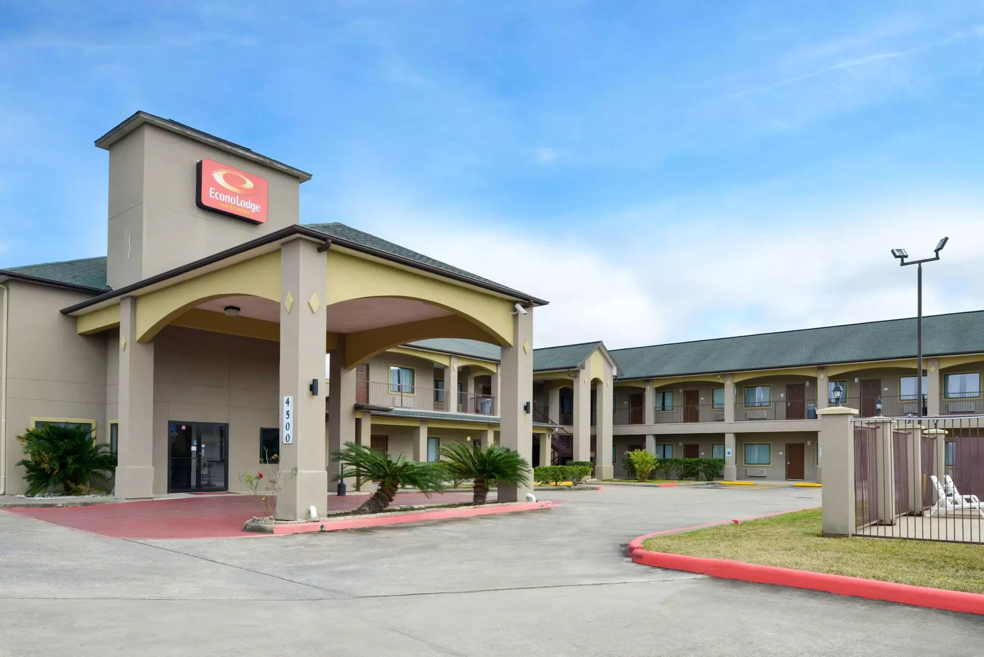 Econo Lodge Inn & Suites Port Arthur near Sabine Pass - Primary Image
