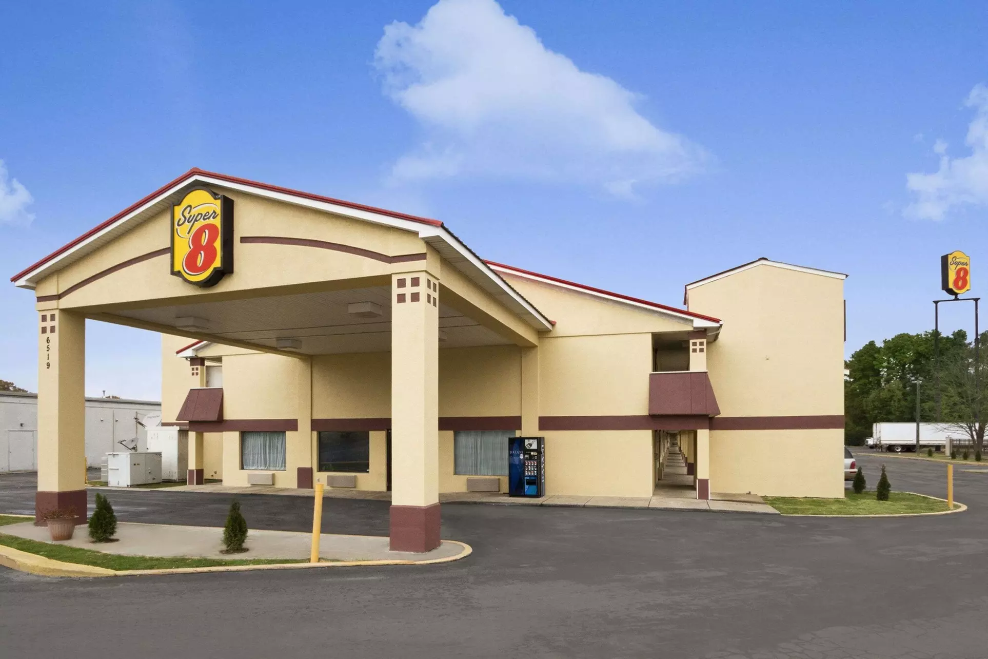 Super 8 by Wyndham Chattanooga/East Ridge - Primary Image