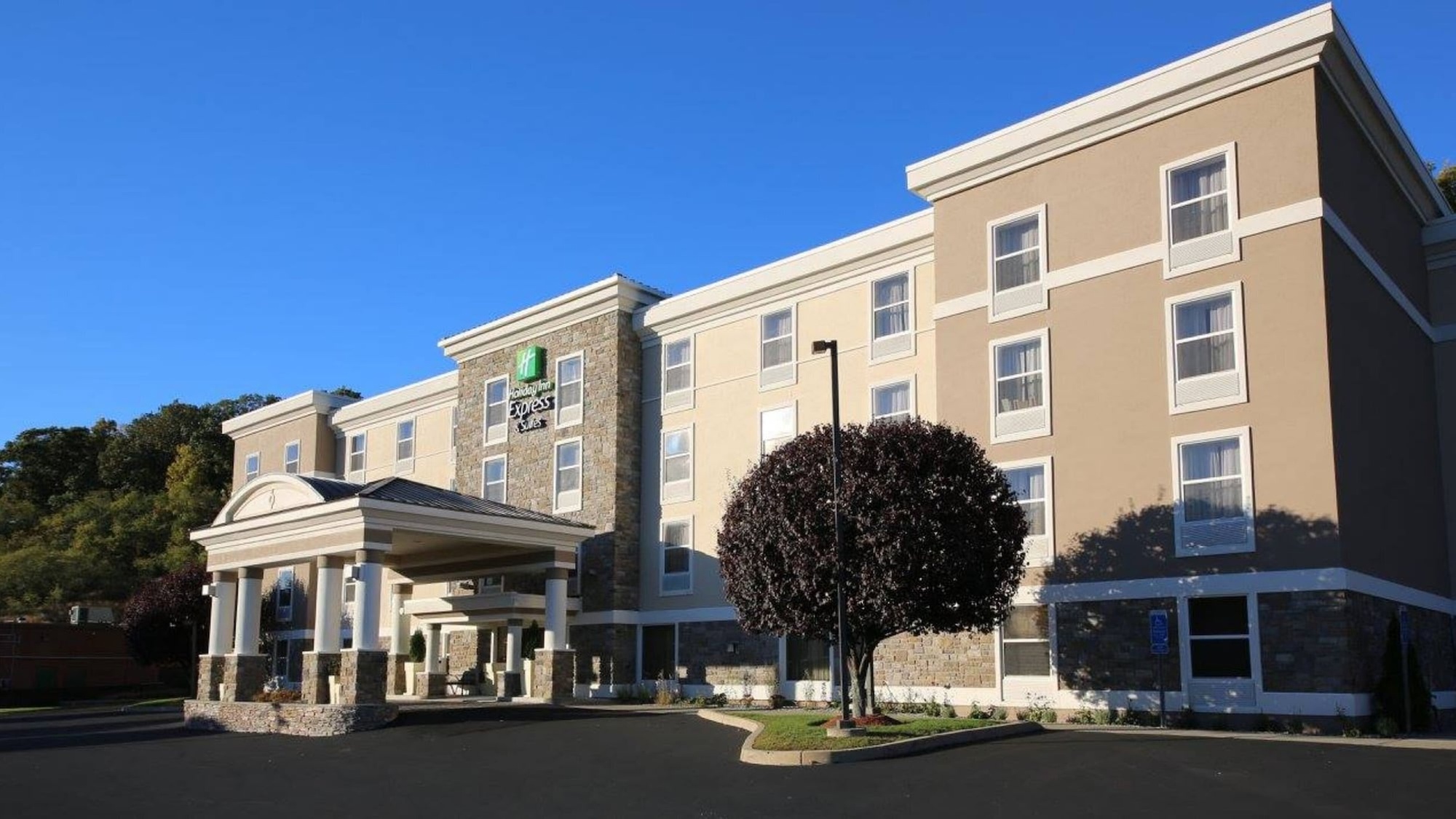 Holiday Inn Express Hotel & Suites Danbury - I-84 by IHG - Primary Image