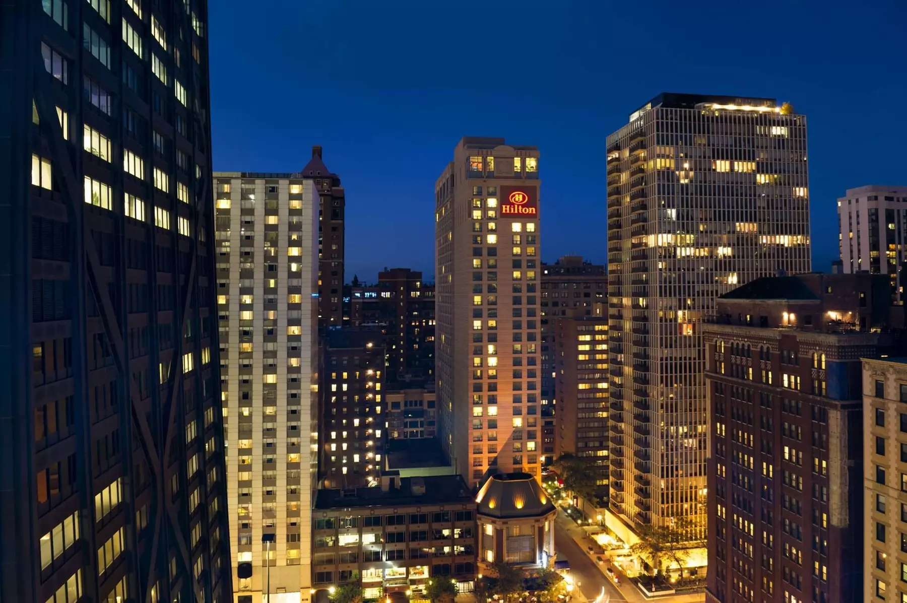 Hilton Chicago/Magnificent Mile Suites - Primary Image