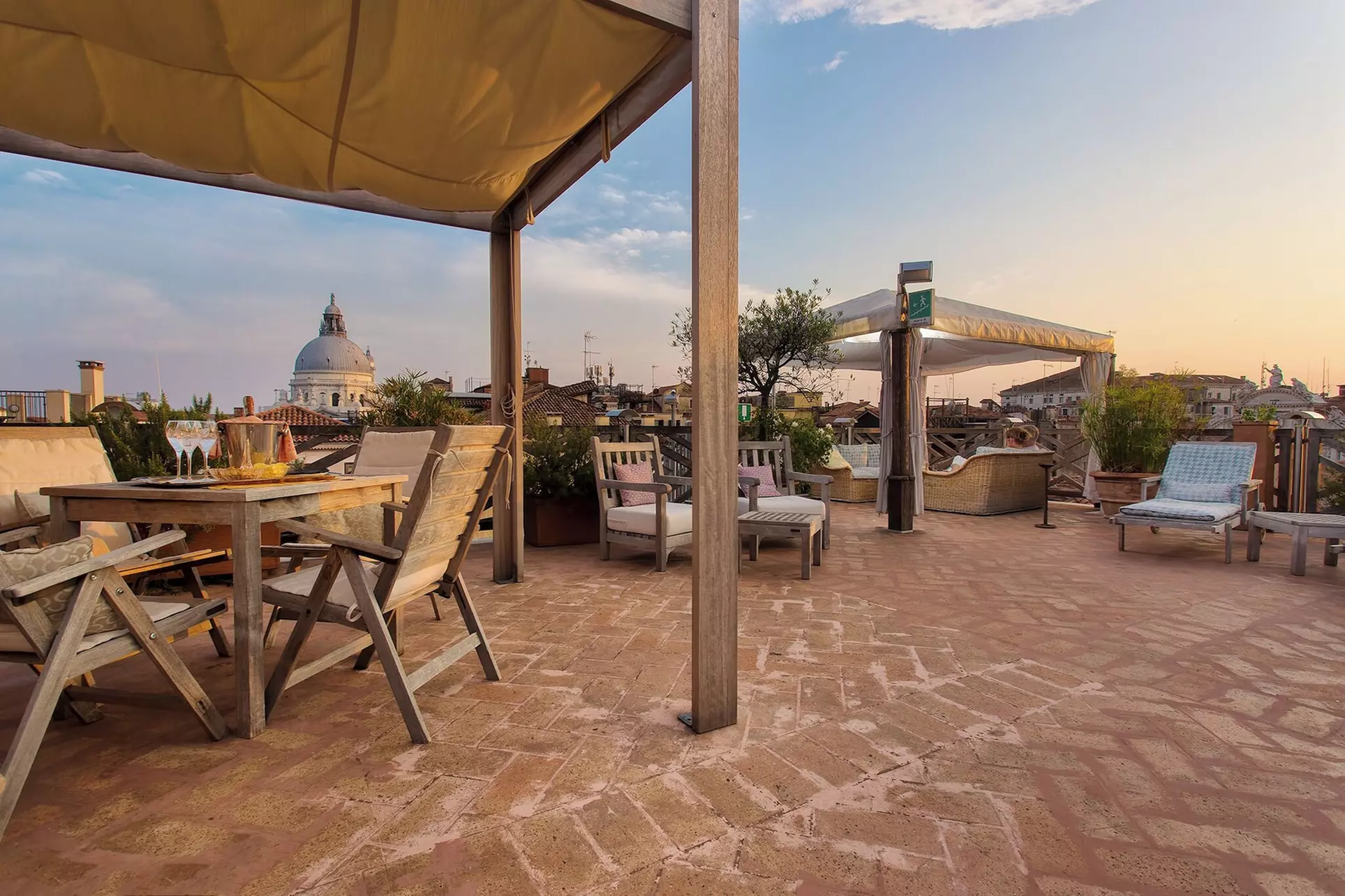 Hotel Saturnia & International - Primary Image