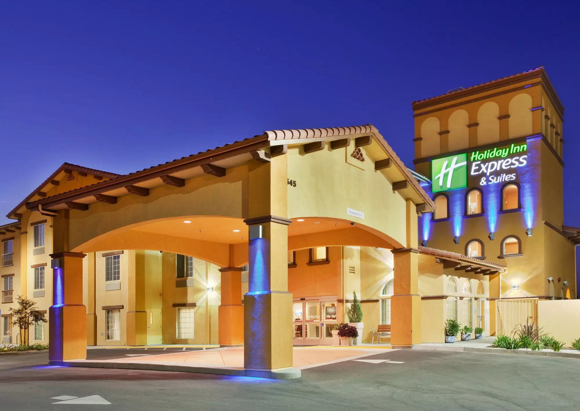 Holiday Inn Express & Suites Willows by IHG - Primary Image