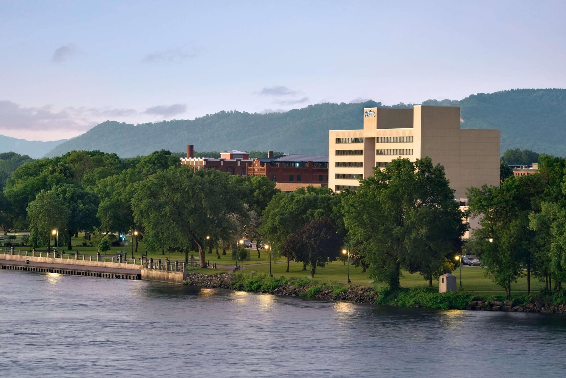 Radisson Hotel La Crosse