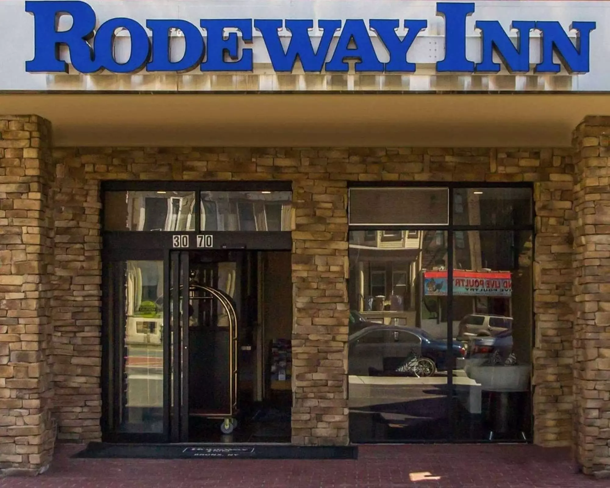 Rodeway Inn Bronx Zoo - Primary Image
