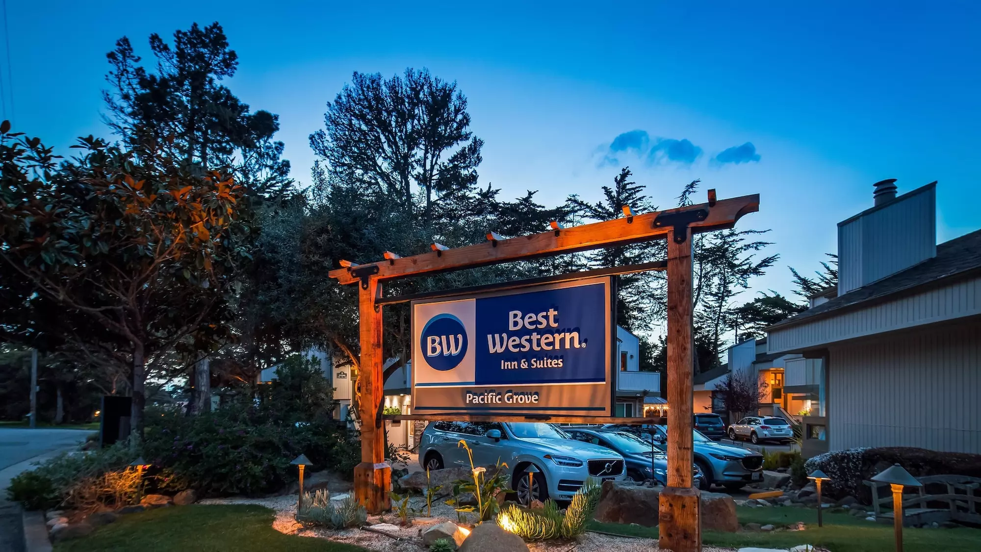 Best Western The Inn & Suites Pacific Grove - Primary Image