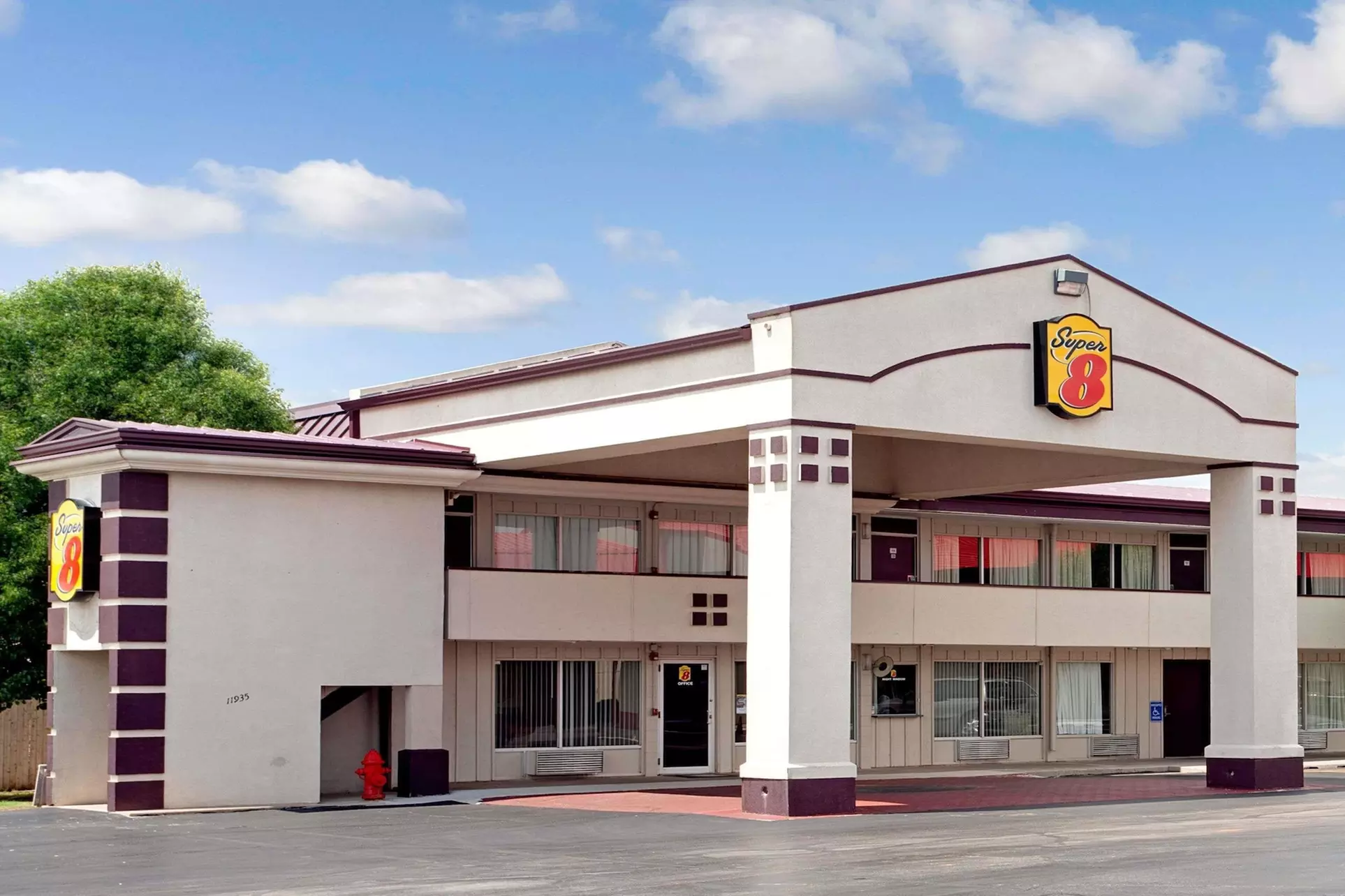 Super 8 by Wyndham Oklahoma/Frontier City - Primary Image
