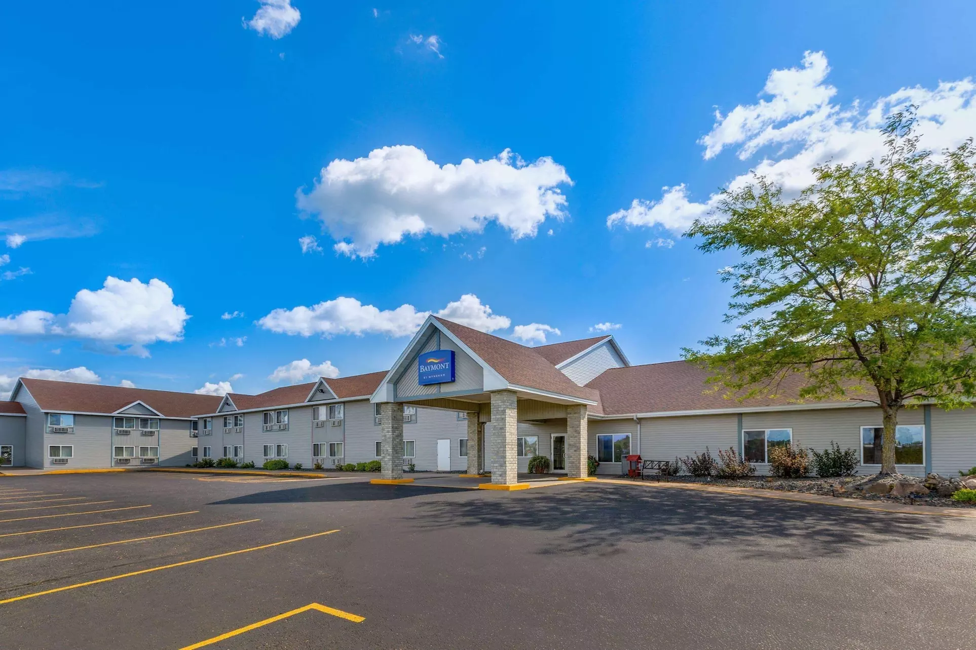 Baymont by Wyndham Baldwin - Primary Image