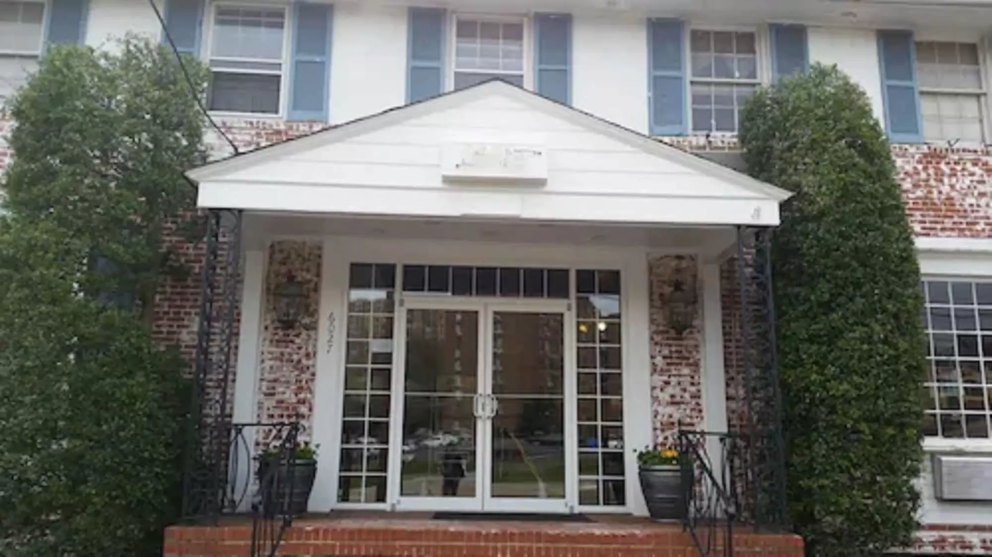 The Virginia Lodge - Primary Image