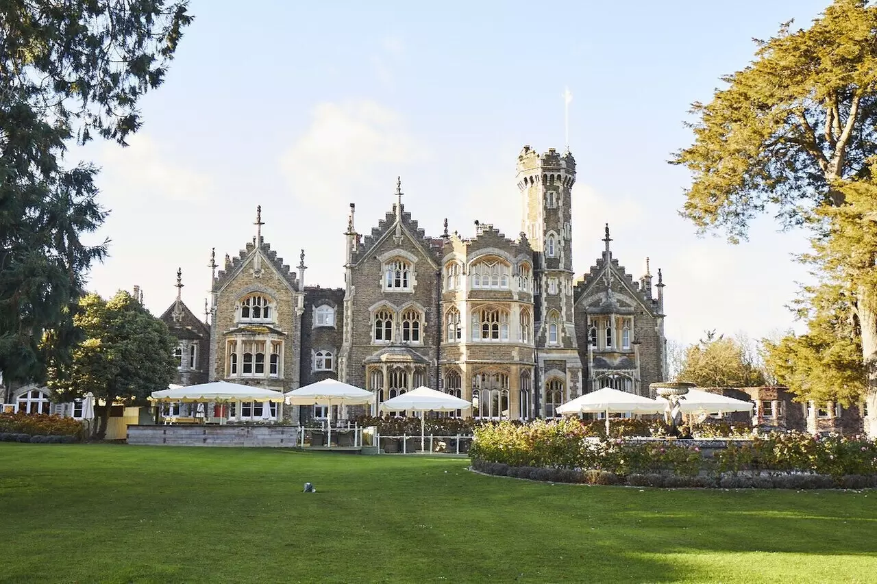 Oakley Court - Primary Image