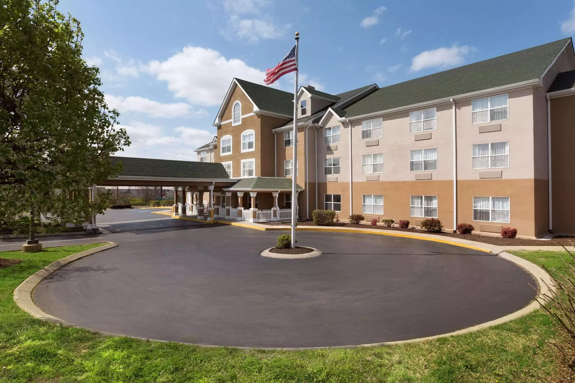 Country Inn & Suites by Radisson, Nashville, TN - Primary Image