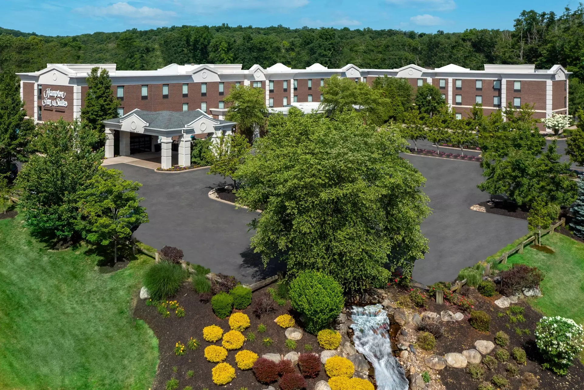 Hampton Inn & Suites Hartford/Farmington - Primary Image