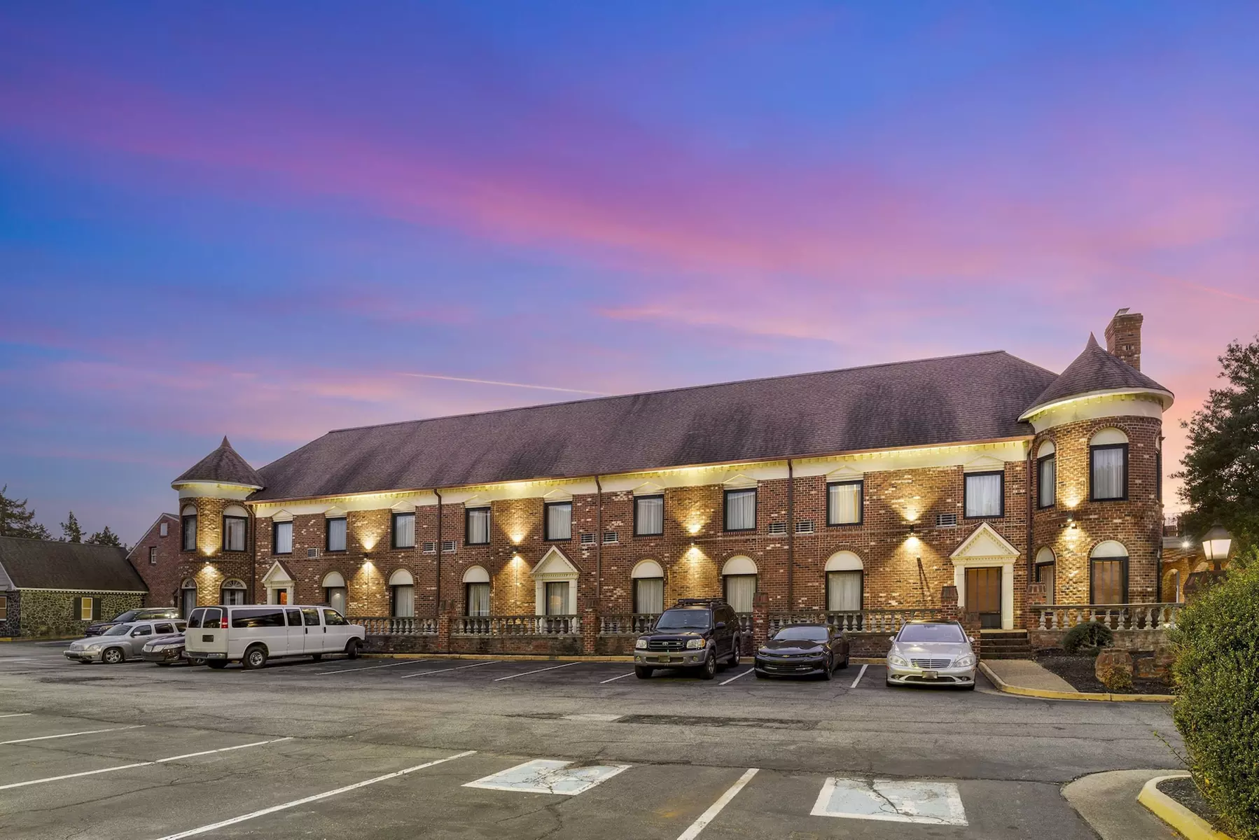 Best Western Plus Governor's Inn - Primary Image
