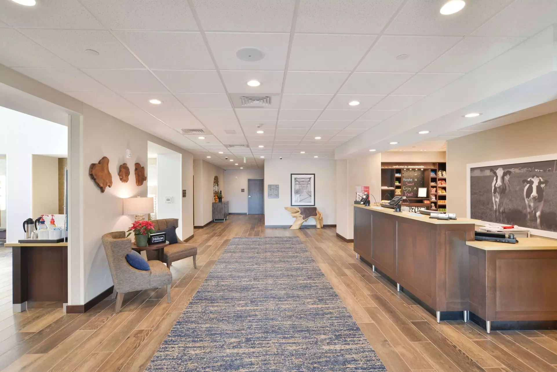 Hampton Inn & Suites Menomonie-UW Stout - Primary Image