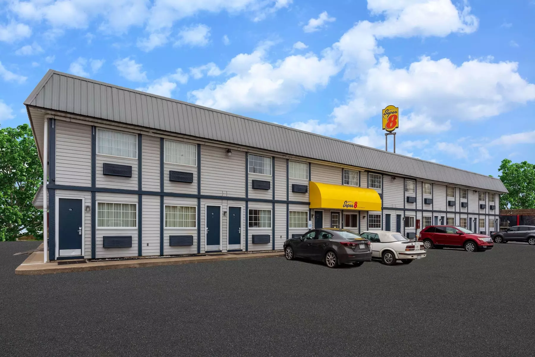 Super 8 by Wyndham Wooster - Primary Image