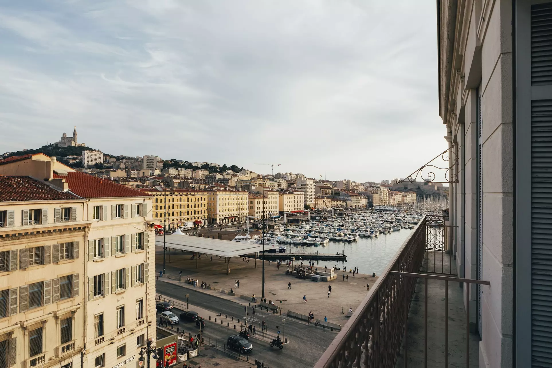 Escale Oceania Marseille Vieux Port - Primary Image