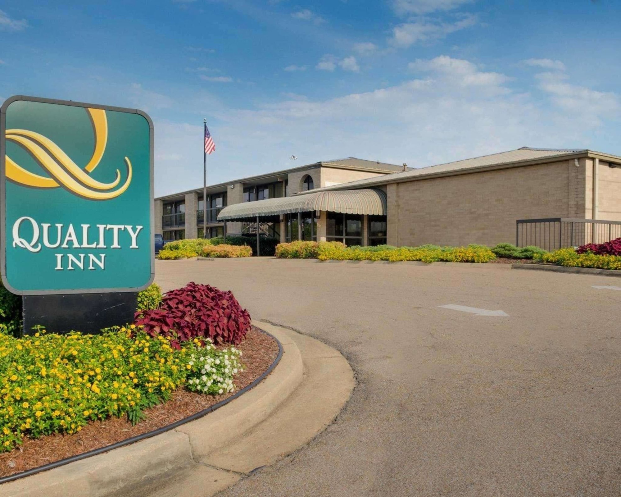 Quality Inn Columbus, MS