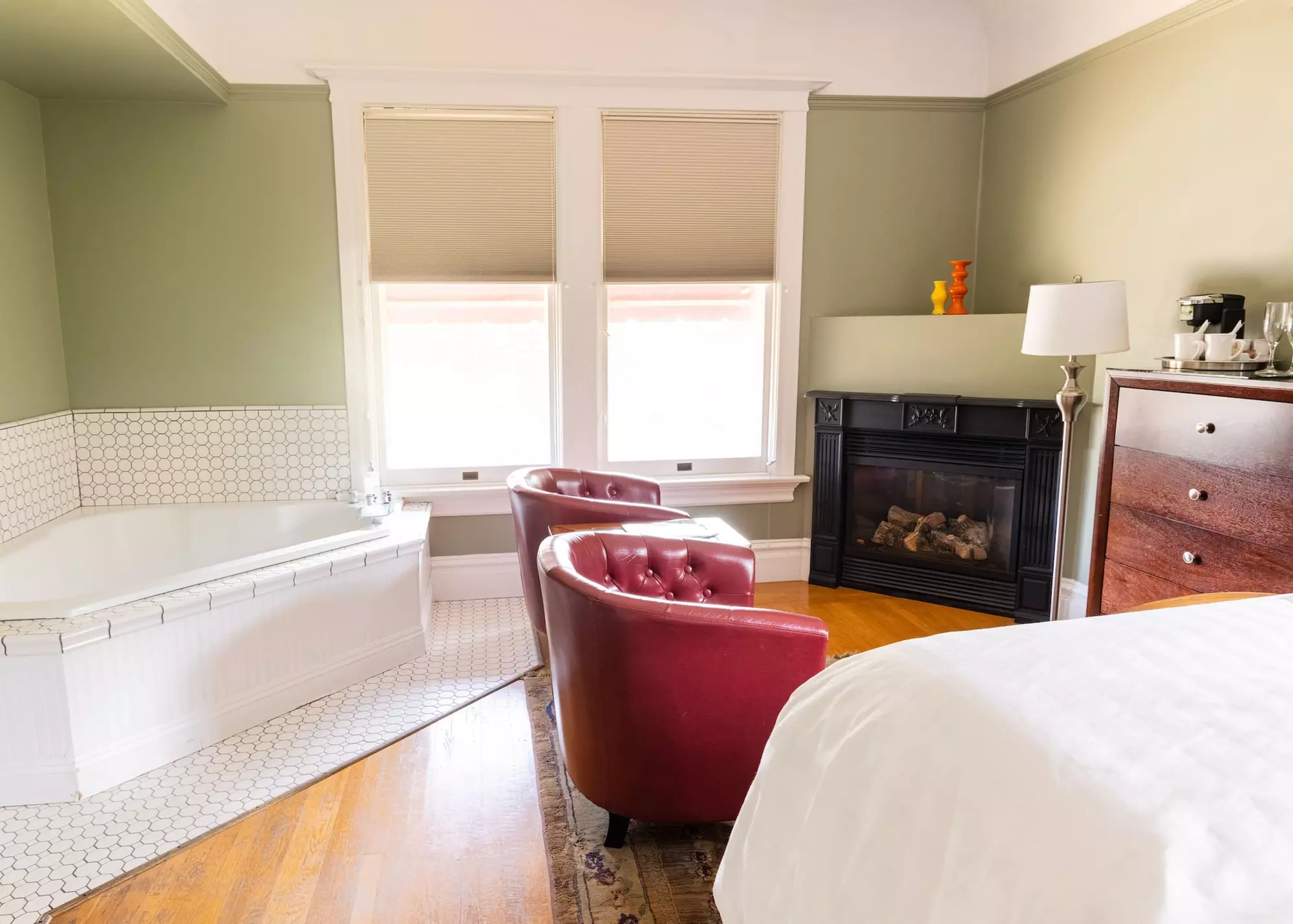 The Inn On First - Primary Image