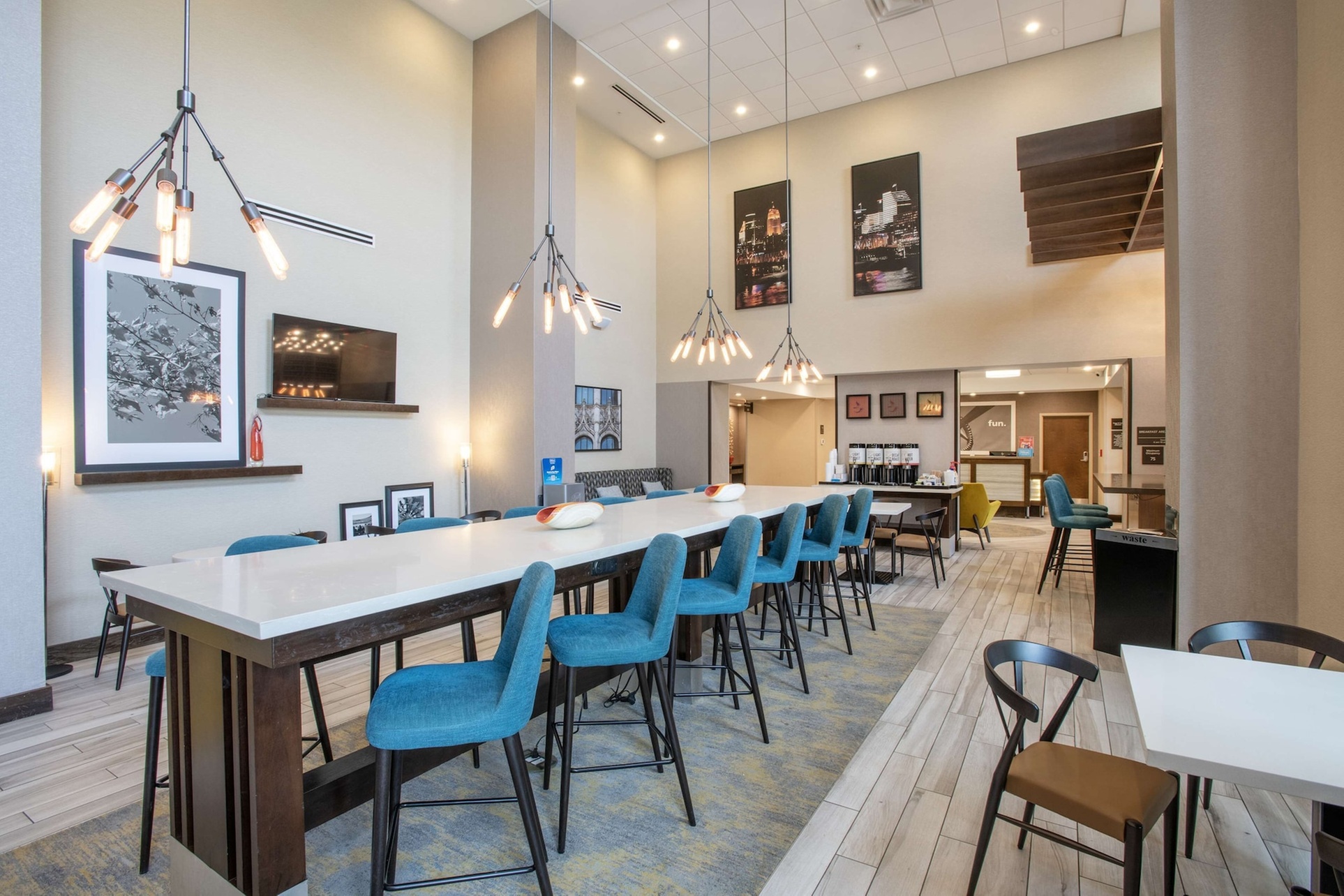 Hampton Inn & Suites Cincinnati / Kenwood
