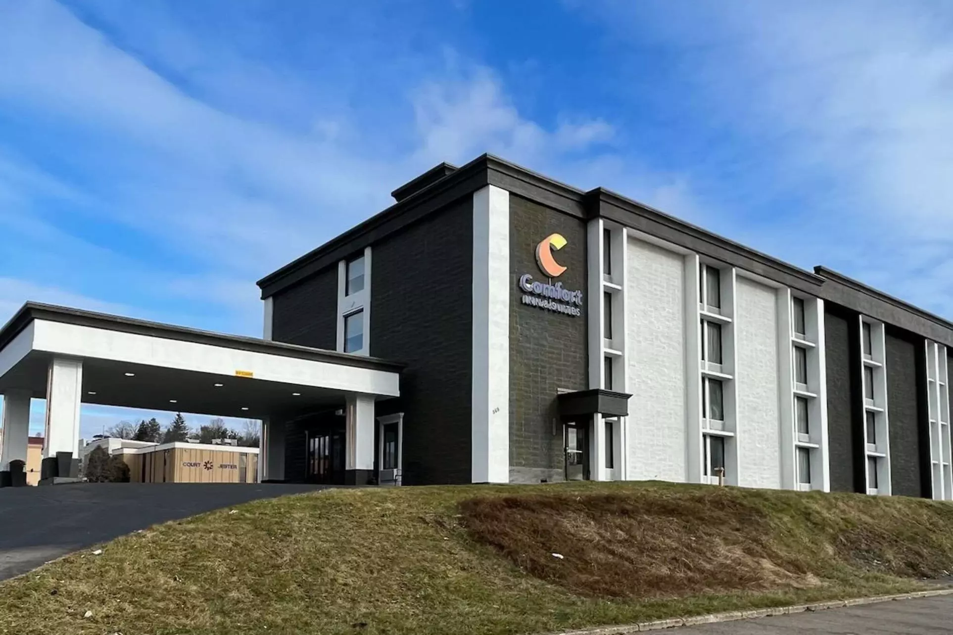 Comfort Inn & Suites - Primary Image