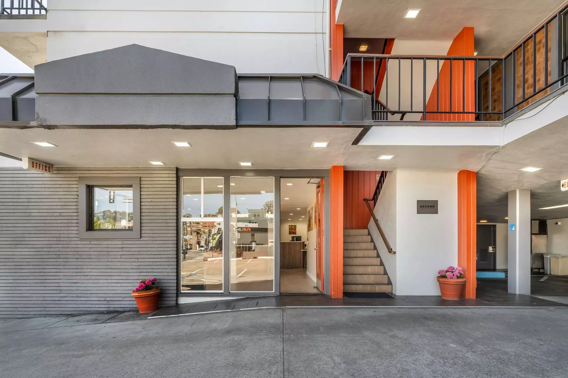 La Luna Inn, Ascend Hotel Collection - Primary Image