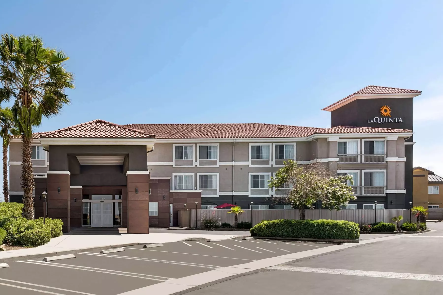 La Quinta Inn & Suites by Wyndham Hesperia Victorville - Primary Image