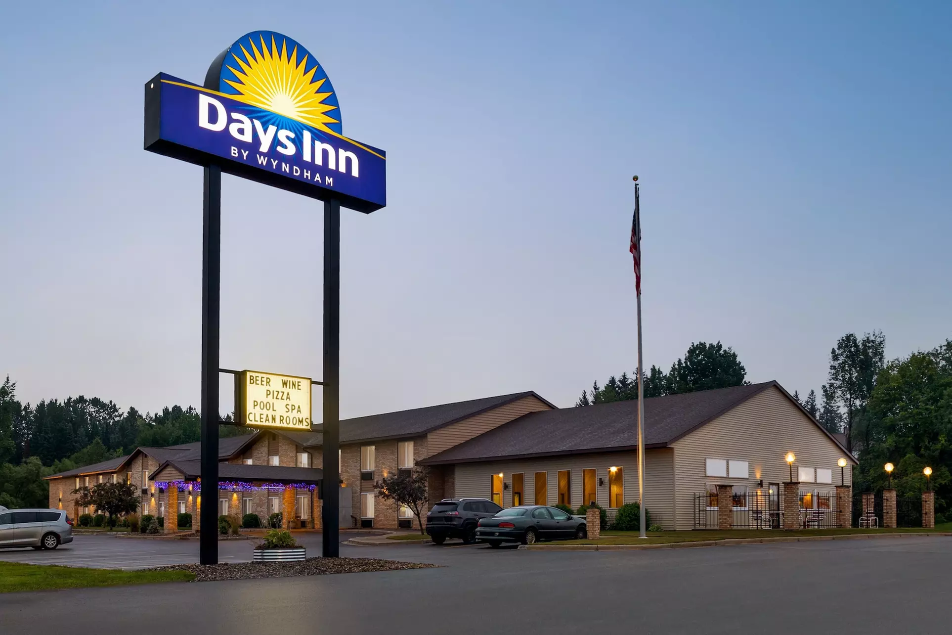 Days Inn by Wyndham Hurley - Primary Image