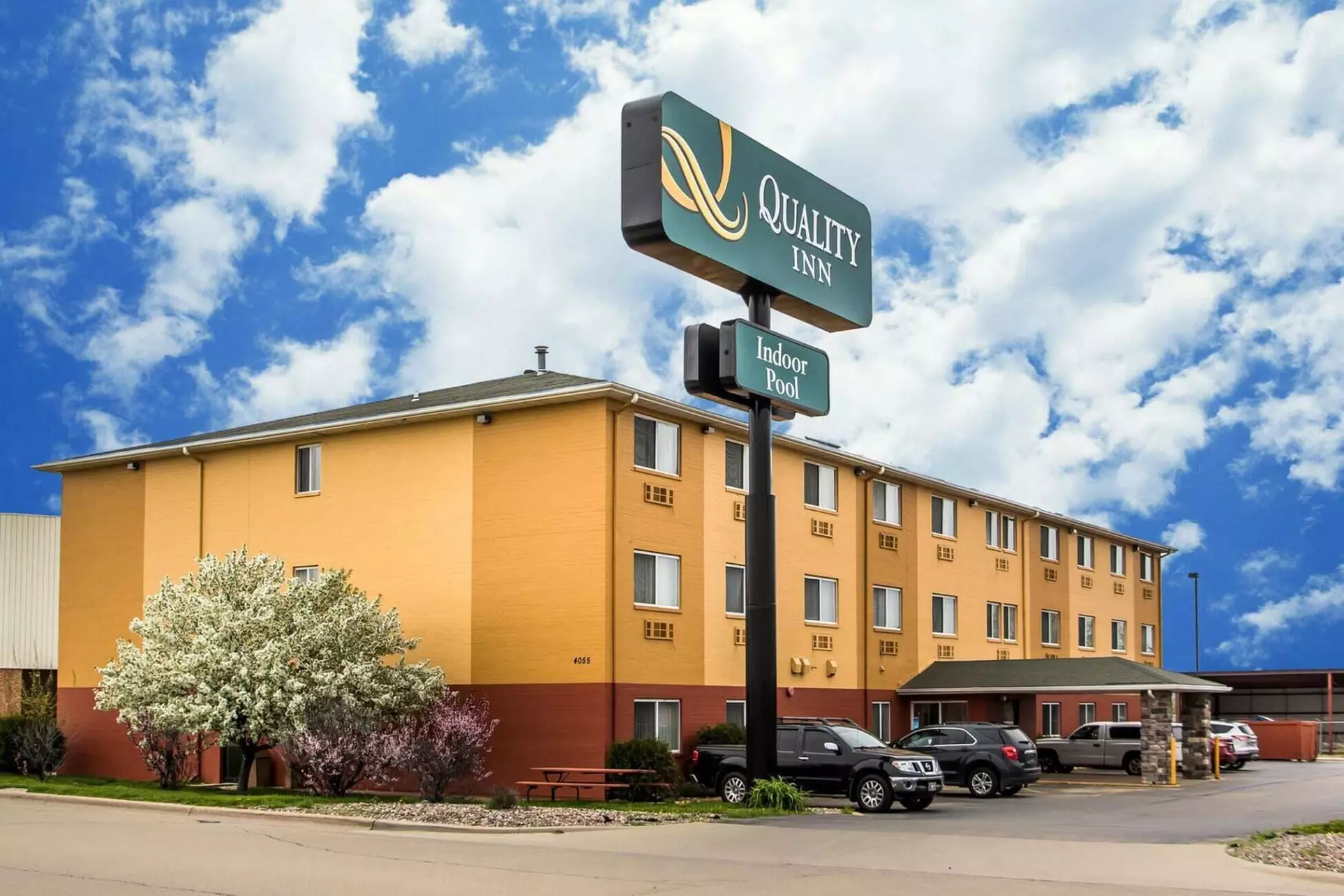 Quality Inn Dubuque on Hwy 20 - Primary Image