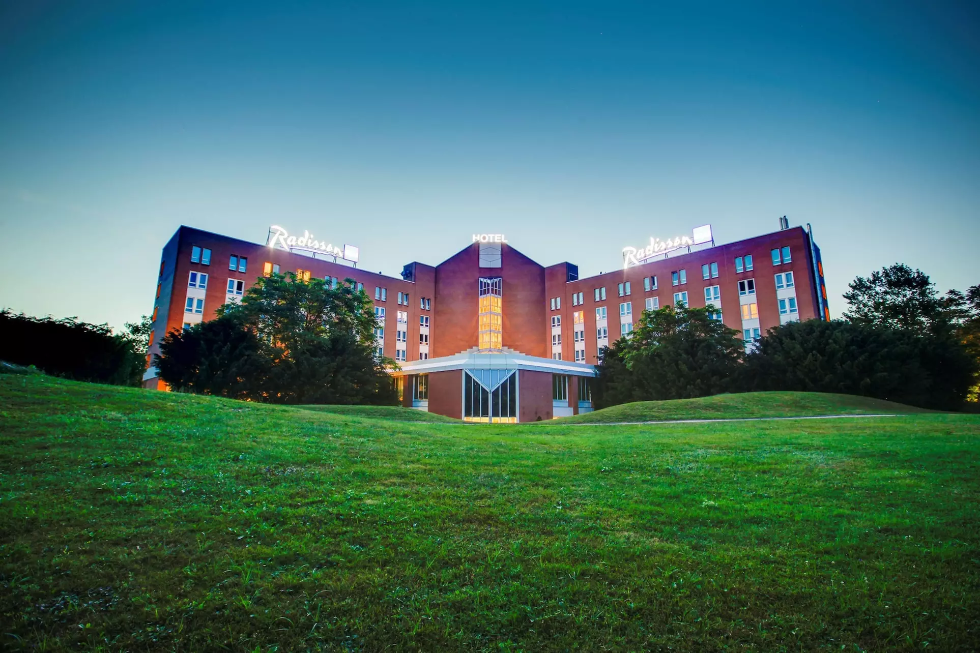 Radisson Blu Hotel, Karlsruhe - Primary Image