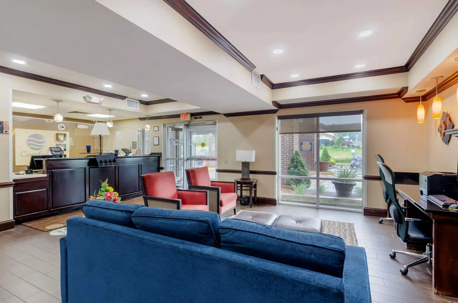Comfort Inn & Suites Hillsville I-77 - Primary Image