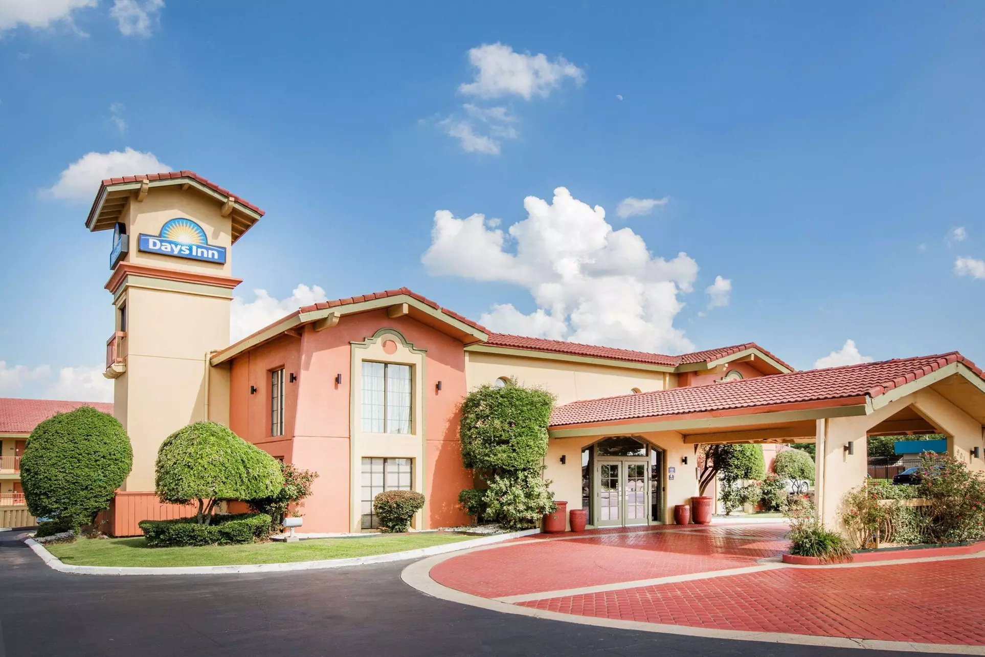Days Inn by Wyndham Little Rock/Medical Center - Primary Image