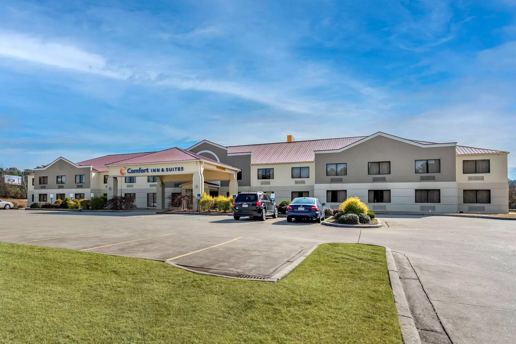 Comfort Inn & Suites Leeds I-20 - Primary Image
