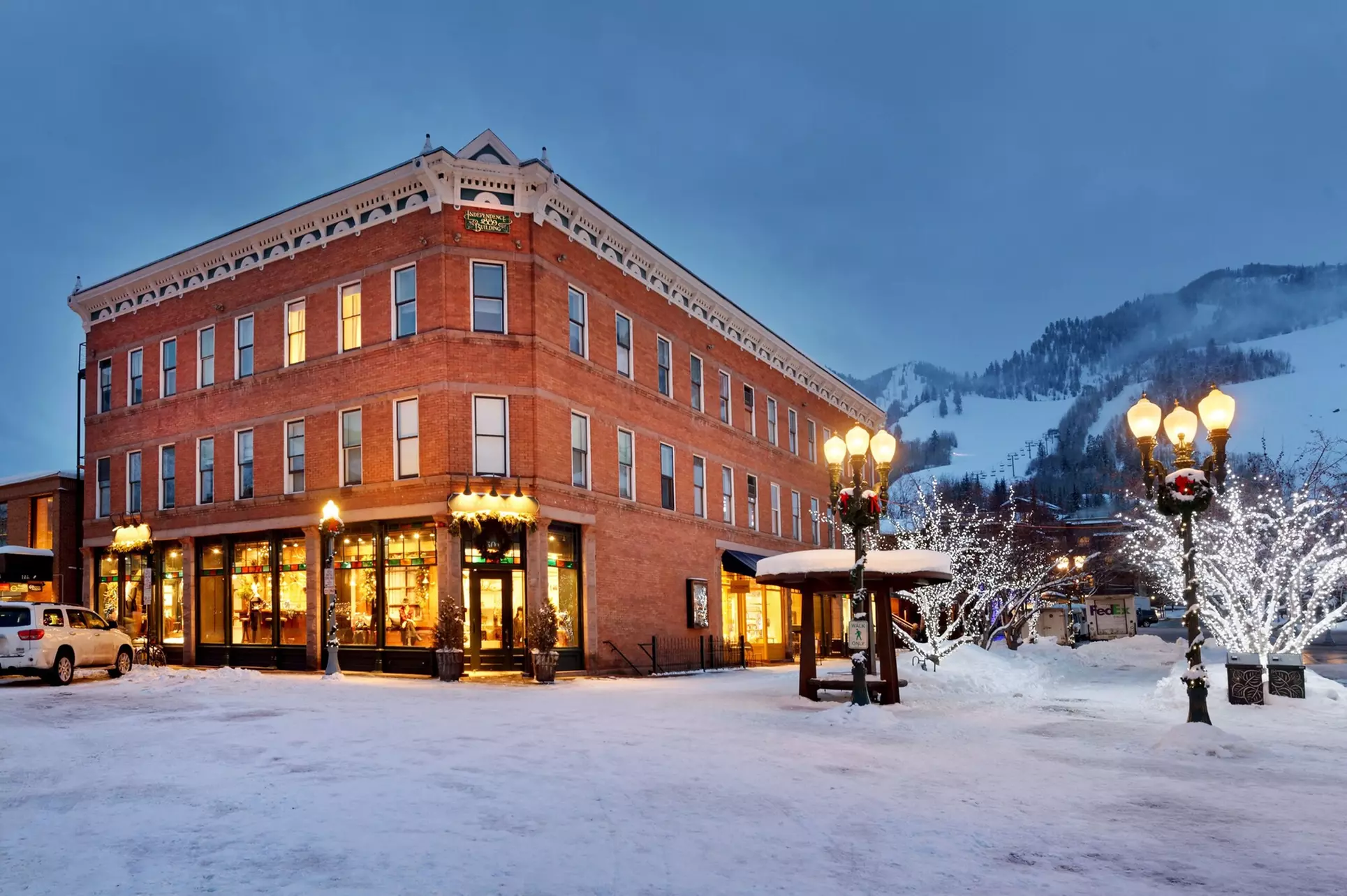 Independence Square Lodge by Frias - Primary Image