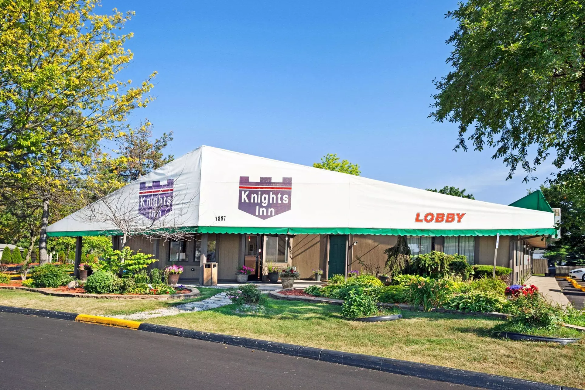 Knights Inn Sterling Heights - Primary Image