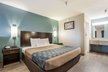 Econo Lodge Inn & Suites - Second Medium