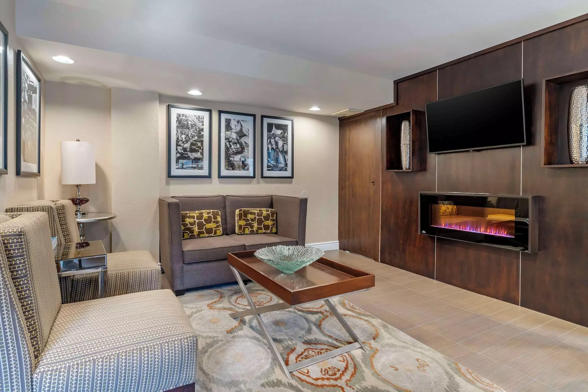 Best Western Carmel's Town House Lodge - Primary Image