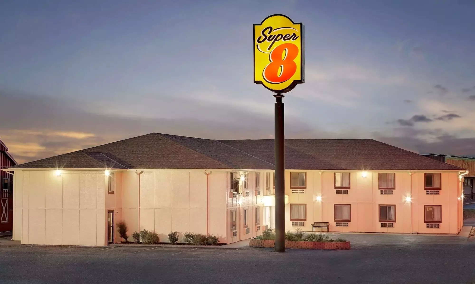 Super 8 by Wyndham Rock Port MO - Primary Image