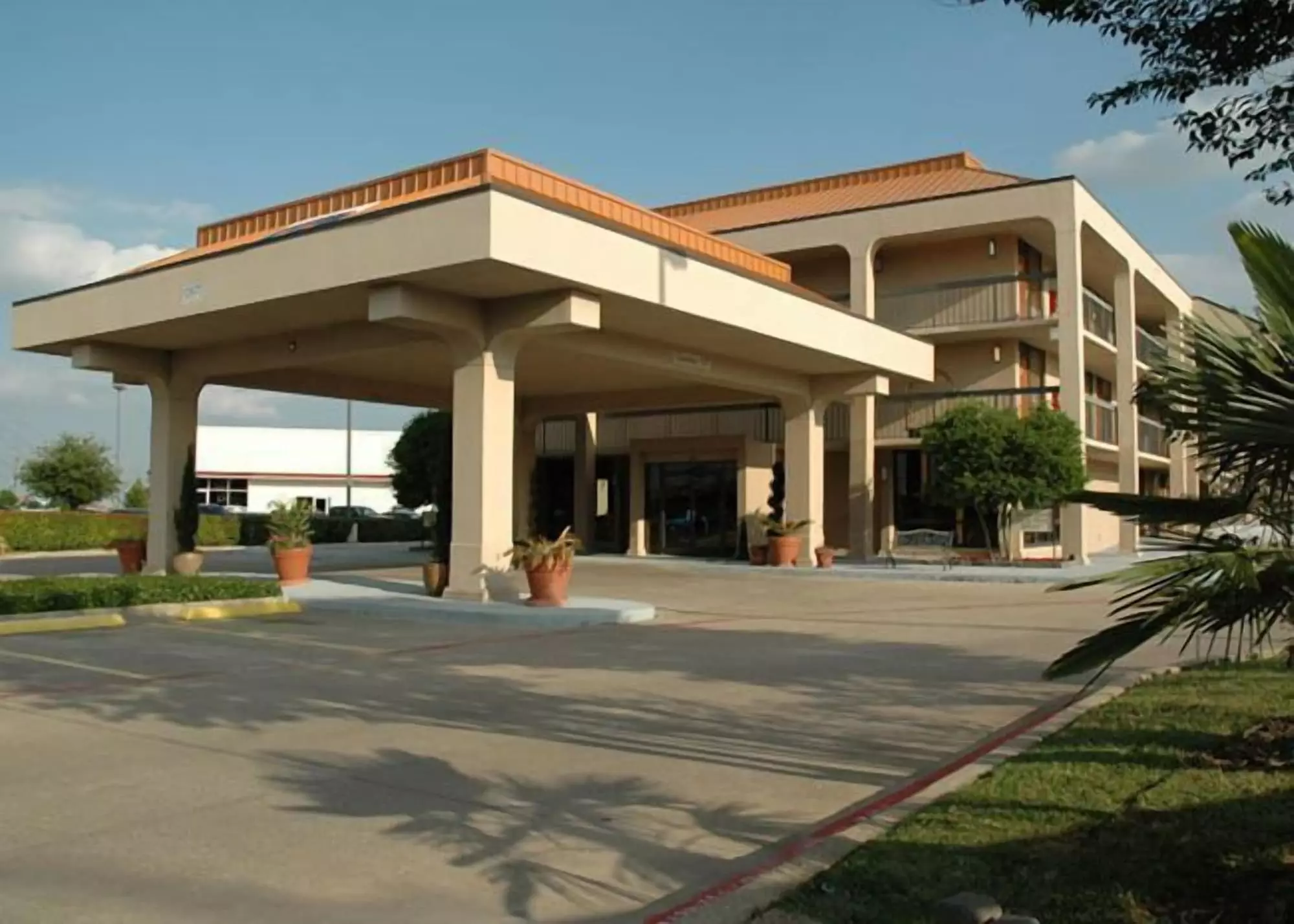 Executive Inn - Primary Image