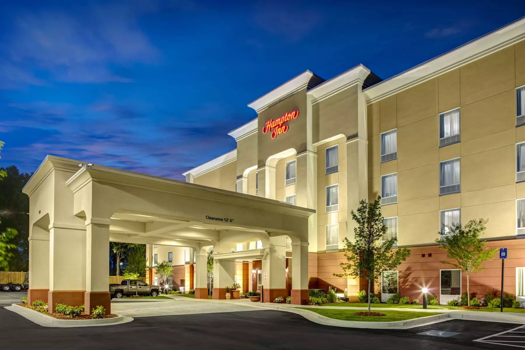 Hampton Inn Thomson - Primary Image