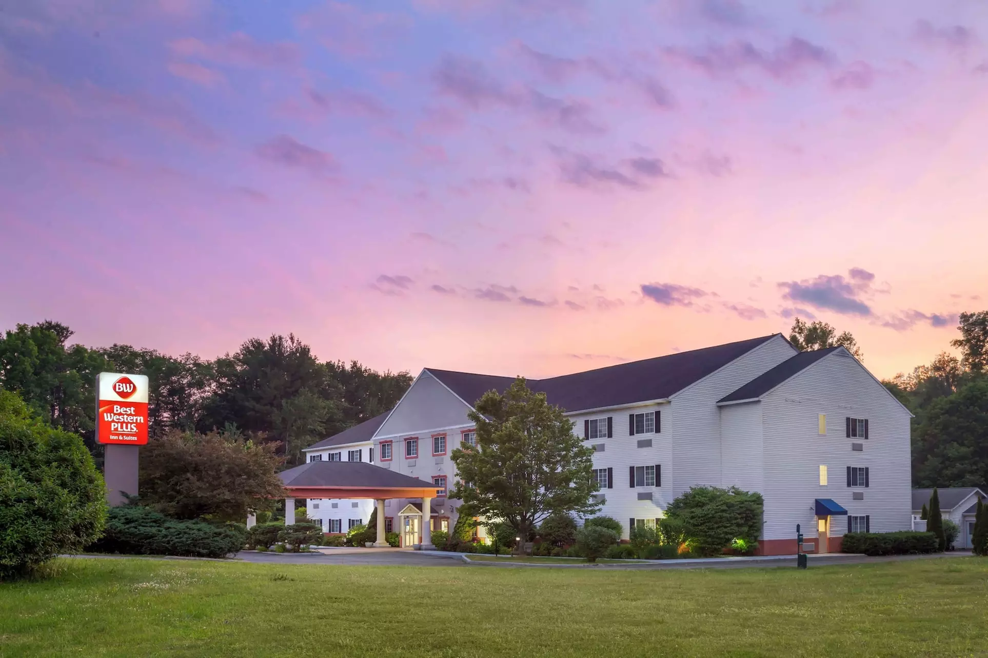 Best Western Plus Berkshire Hills Inn & Suites - Primary Image