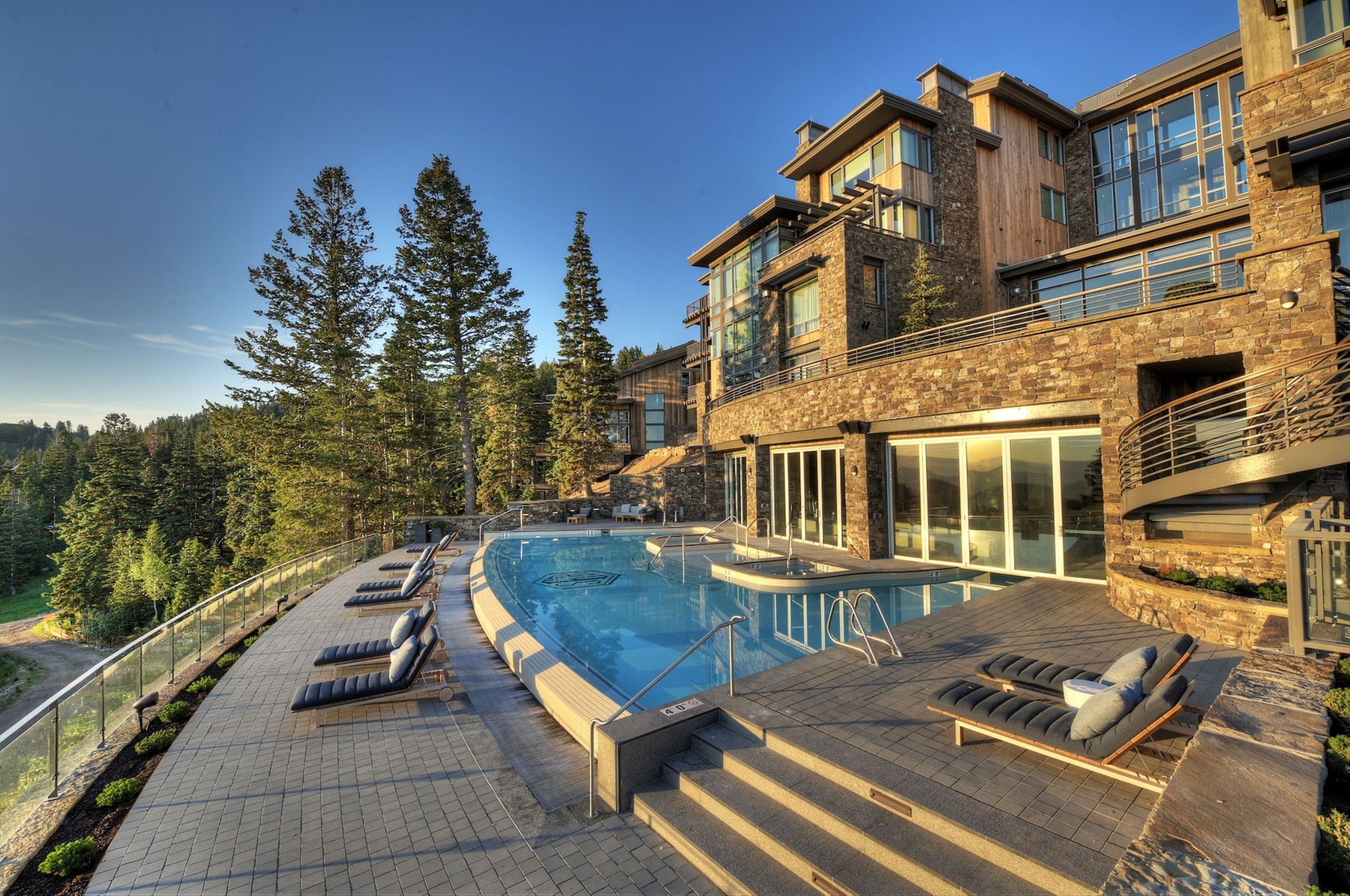 Stein Eriksen Residences