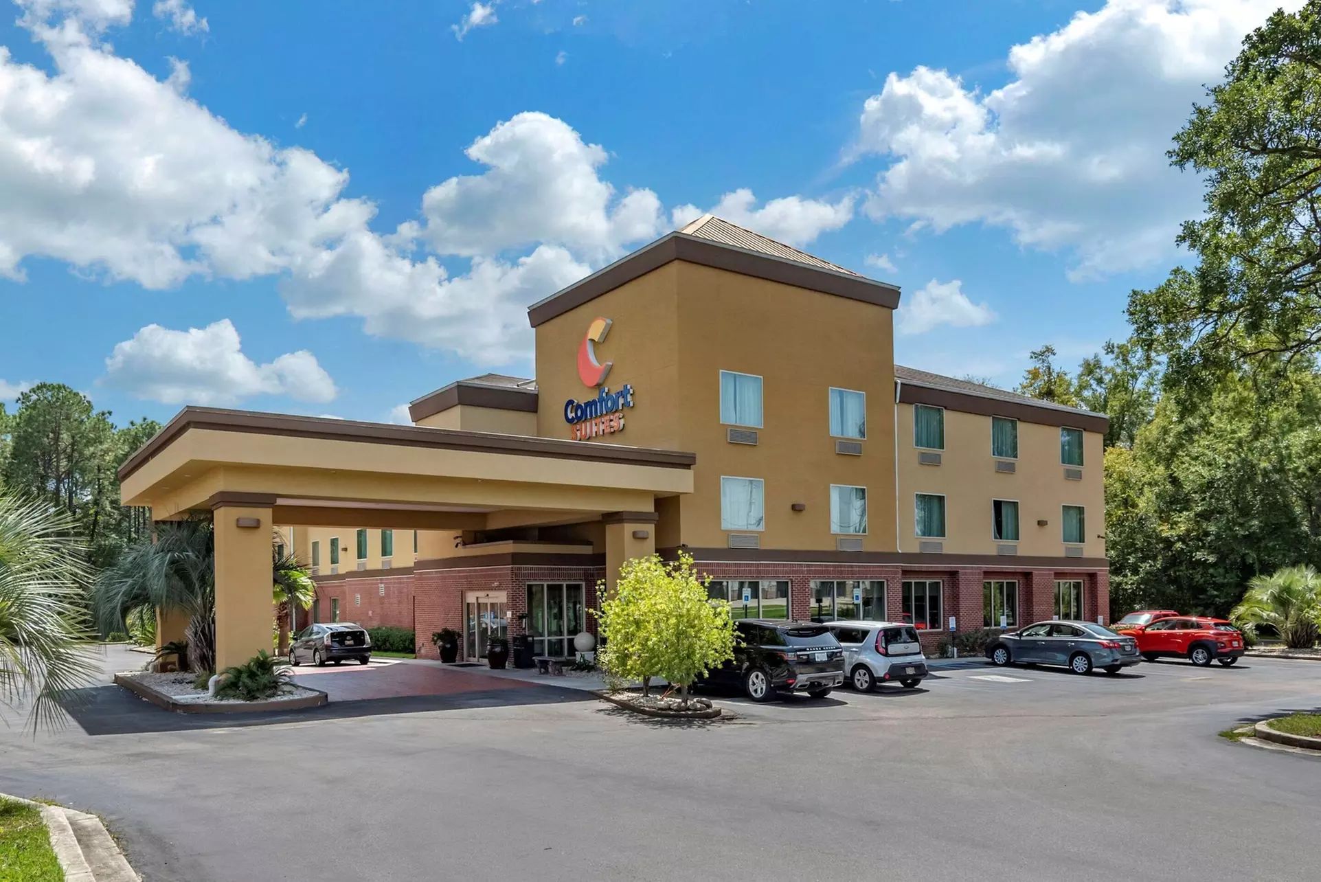 Comfort Suites Biloxi - Ocean Springs - Primary Image