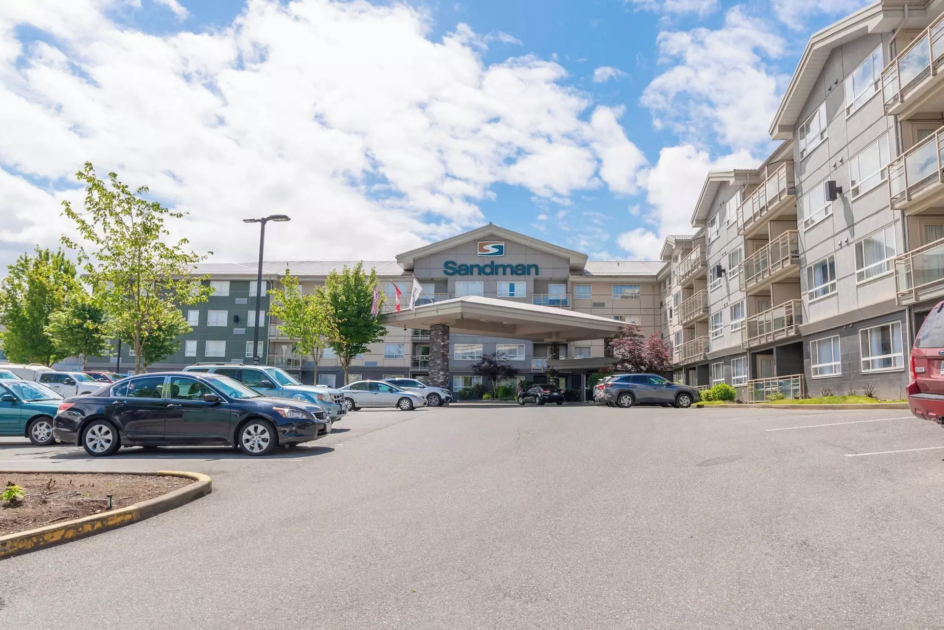 Sandman Hotel & Suites Abbotsford - Primary Image