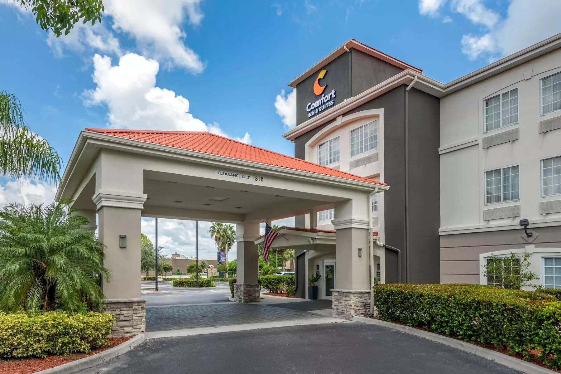 Comfort Inn & Suites - Primary Image