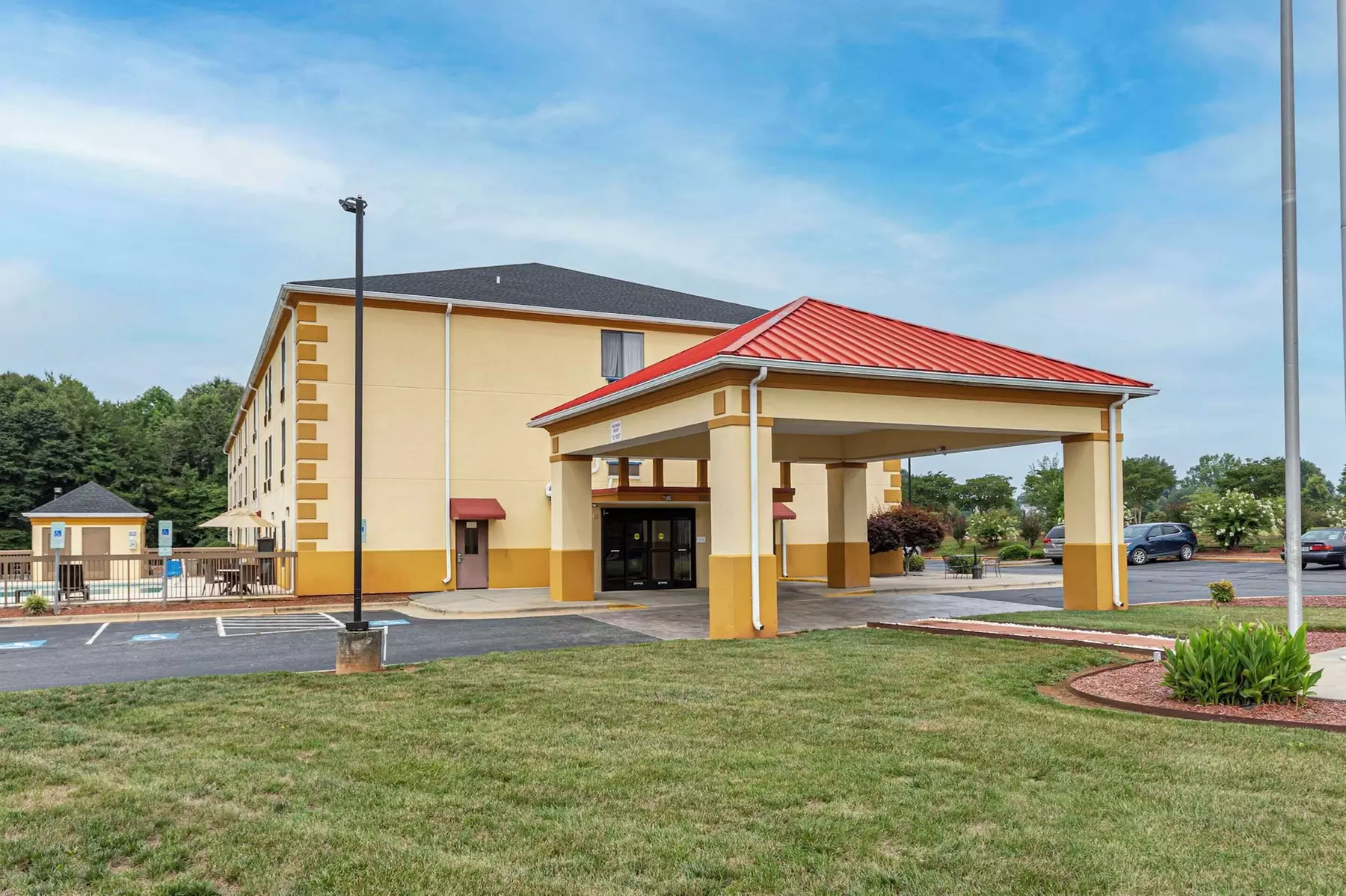 Comfort Inn & Suites Mocksville I-40 - Primary Image